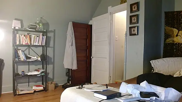 courtneyfmty online show from October 2025 07:26:02 PM