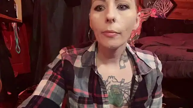 Snapshot of TeenyDoll chatting on December 2025 03:51:01 AM TeenyDoll online show from December 2025 03:51:01 AM