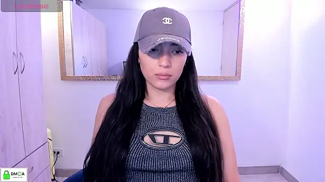 EricaVanderhill online show from April 2026 01:42:01 AM