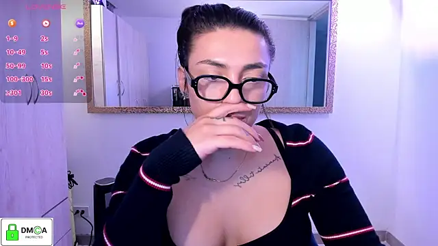 EricaVanderhill online show from June 2026 10:22:02 PM