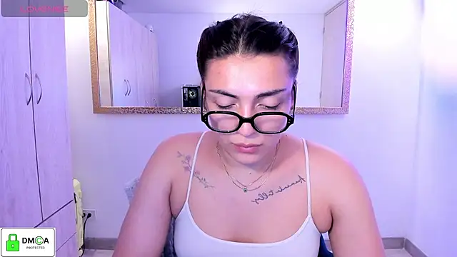 EricaVanderhill online show from July 2026 09:39:02 PM