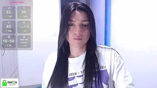 Snapshot of EricaVanderhill chatting on October 2025 09:43:02 PM EricaVanderhill online show from October 2025 09:43:02 PM