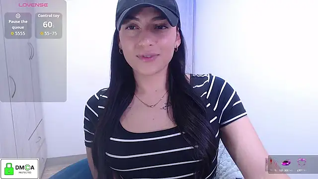 Snapshot of EricaVanderhill chatting on October 2025 09:25:02 PM EricaVanderhill online show from October 2025 09:25:02 PM