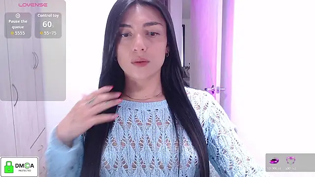 Snapshot of EricaVanderhill chatting on November 2025 06:23:02 PM EricaVanderhill online show from November 2025 06:23:02 PM