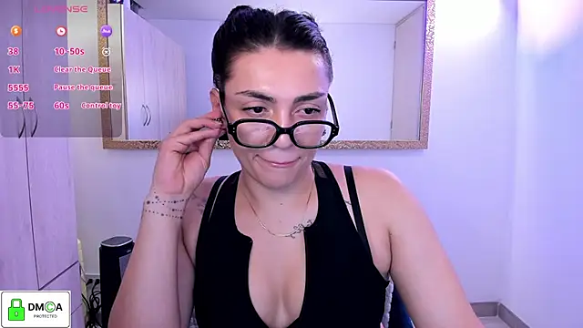 EricaVanderhill online show from May 2026 12:37:01 AM