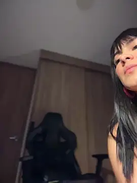Roxxannne online show from May 2026 10:37:01 PM