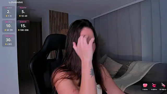 AnnieHallX online show from March 2025 01:10:01 AM