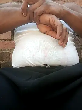 FinableKnee online show from October 2025 07:21:01 AM