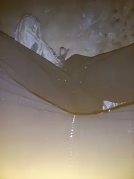 FinableKnee online show from November 2025 12:00:01 AM