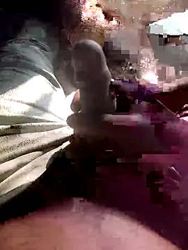 FinableKnee online show from November 2025 03:54:02 AM