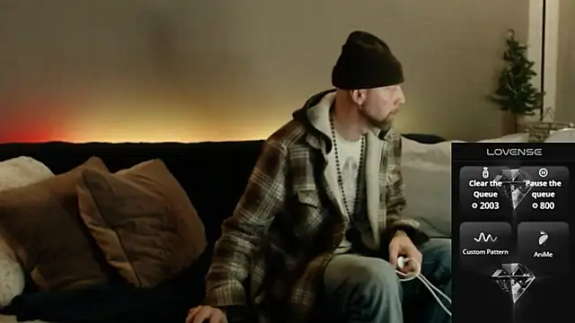 MaxRouger online show from November 2025 11:38:01 PM