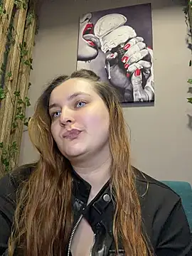 CandyShoopp online show from April 2026 08:15:02 PM