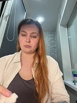 CandyShoopp online show from March 2026 04:41:01 PM