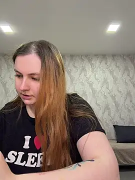 CandyShoopp online show from April 2026 07:15:02 PM