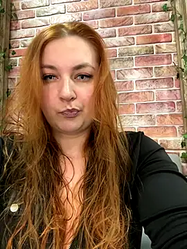 Snapshot of CandyShoopp chatting on November 2025 09:51:02 PM CandyShoopp online show from November 2025 09:51:02 PM