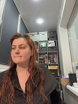 CandyShoopp online show from January 2026 04:10:01 PM