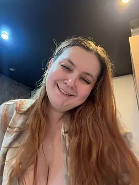 CandyShoopp online show from April 2026 06:36:01 PM