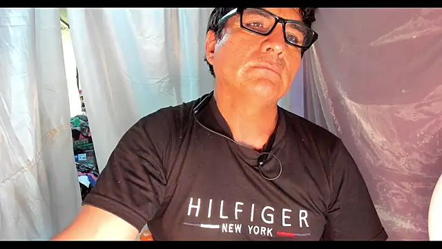 Snapshot of yandyaa chatting on December 2024 08:23:01 PM yandyaa online show from December 2024 08:23:01 PM