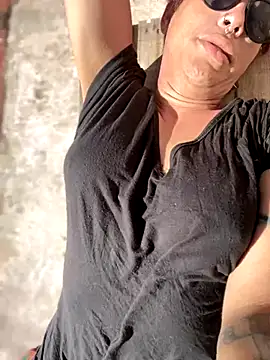 Alicbranca online show from November 2025 12:21:02 PM