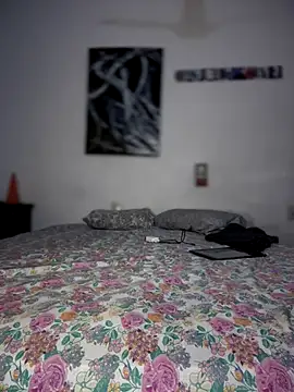 Snapshot of Alicbranca chatting on October 2025 11:13:01 PM Alicbranca online show from October 2025 11:13:01 PM