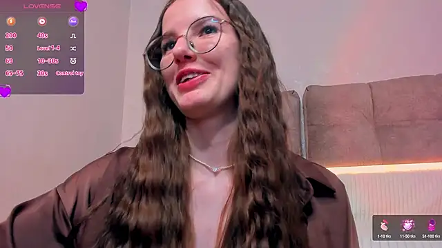 Snapshot of AriellaTesk chatting on February 2025 08:33:02 AM AriellaTesk online show from February 2025 08:33:02 AM