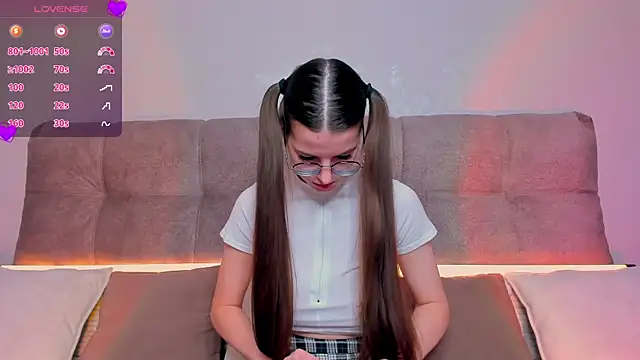 Snapshot of AriellaTesk chatting on February 2025 05:14:01 AM AriellaTesk online show from February 2025 05:14:01 AM