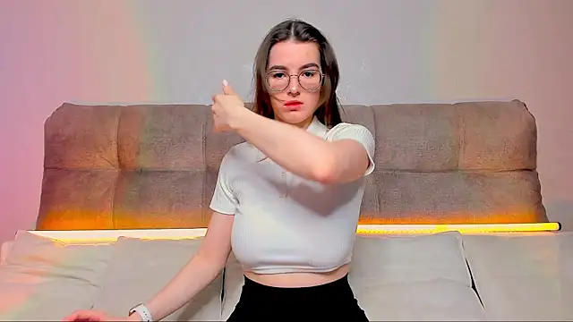 AriellaTesk online show from May 2026 05:13:01 AM