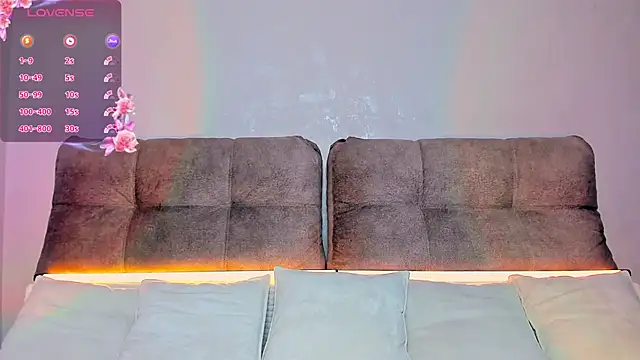 AriellaTesk online show from October 2025 03:38:01 AM