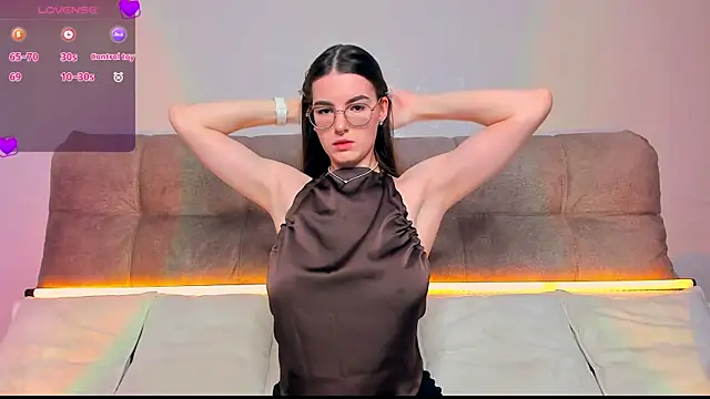 AriellaTesk online show from May 2026 03:44:01 AM