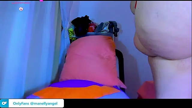 ashelydainii online show from February 2026 09:26:01 PM