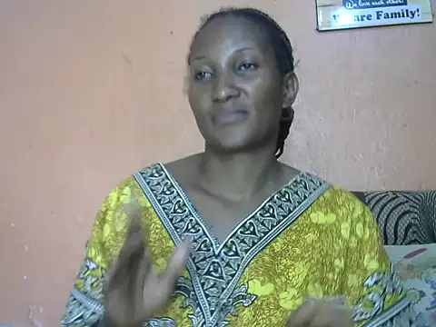 Snapshot of Athena_2019 chatting on October 2025 10:02:02 AM Athena 2019 online show from October 2025 10:02:02 AM