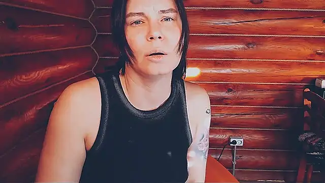 Snapshot of Platina_Fox chatting on February 2026 09:31:01 AM Platina Fox online show from February 2026 09:31:01 AM