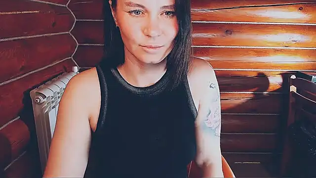 Snapshot of Platina_Fox chatting on May 2026 11:51:02 AM Platina Fox online show from May 2026 11:51:02 AM