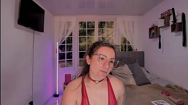 vanessabrown  online show from April 2026 04:12:02 PM