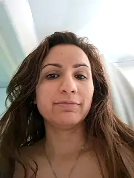 vanessabrown  online show from April 2026 05:14:02 PM