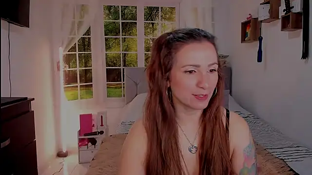 vanessabrown  online show from June 2026 04:06:01 PM