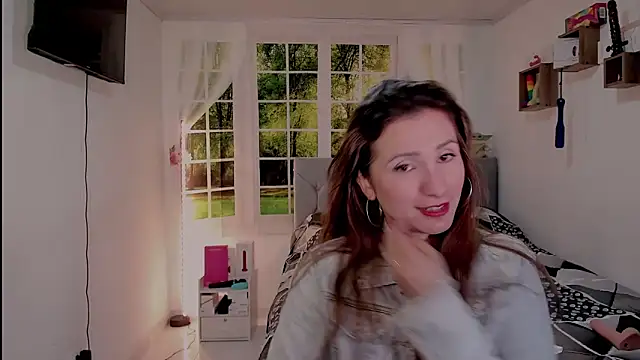 vanessabrown  online show from May 2026 02:50:02 PM
