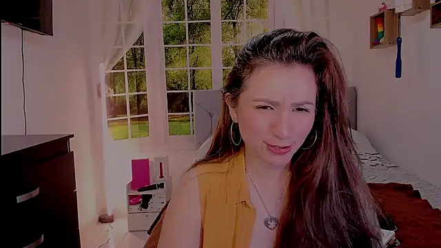 Snapshot of vanessabrown_ chatting on June 2026 03:02:01 PM vanessabrown online show from June 2026 03:02:01 PM