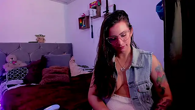 vanessabrown  online show from January 2026 02:53:01 PM