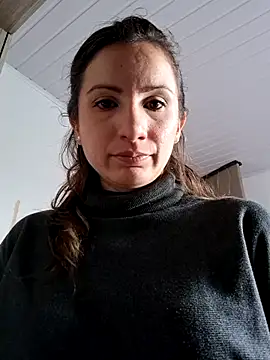 vanessabrown  online show from September 2025 05:08:01 PM
