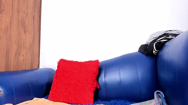 Mature Skinny online show from March 2026 04:10:02 AM