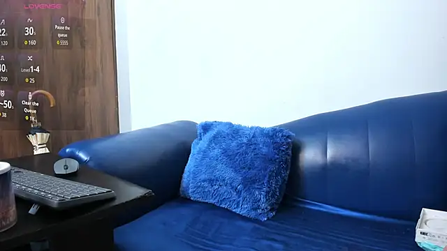 Mature Skinny online show from November 2025 01:49:01 PM