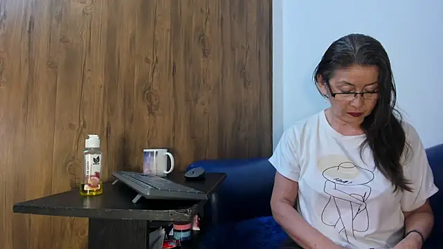 Mature Skinny online show from December 2025 03:30:02 AM