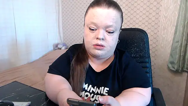 Janiffer MiMi online show from May 2026 03:48:01 PM