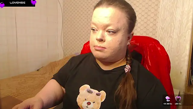 Janiffer MiMi online show from November 2025 11:47:02 AM