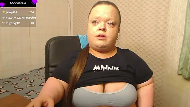 Janiffer MiMi online show from April 2026 07:58:02 PM