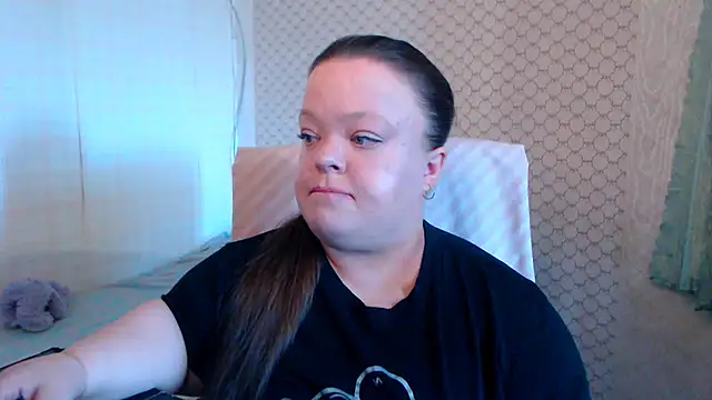 Snapshot of Janiffer_MiMi chatting on June 2026 09:26:01 AM Janiffer MiMi online show from June 2026 09:26:01 AM