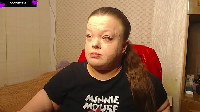 Janiffer MiMi online show from November 2025 03:05:01 PM