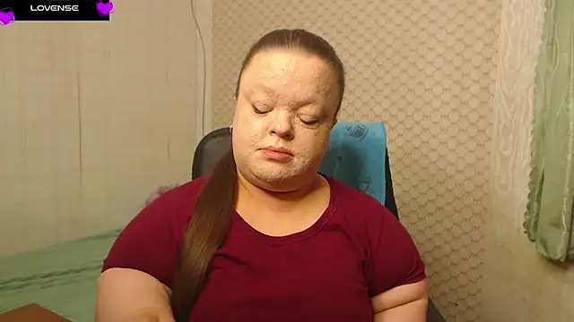 Janiffer MiMi online show from April 2026 04:21:02 PM