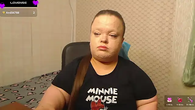 Janiffer MiMi online show from April 2026 04:44:02 PM